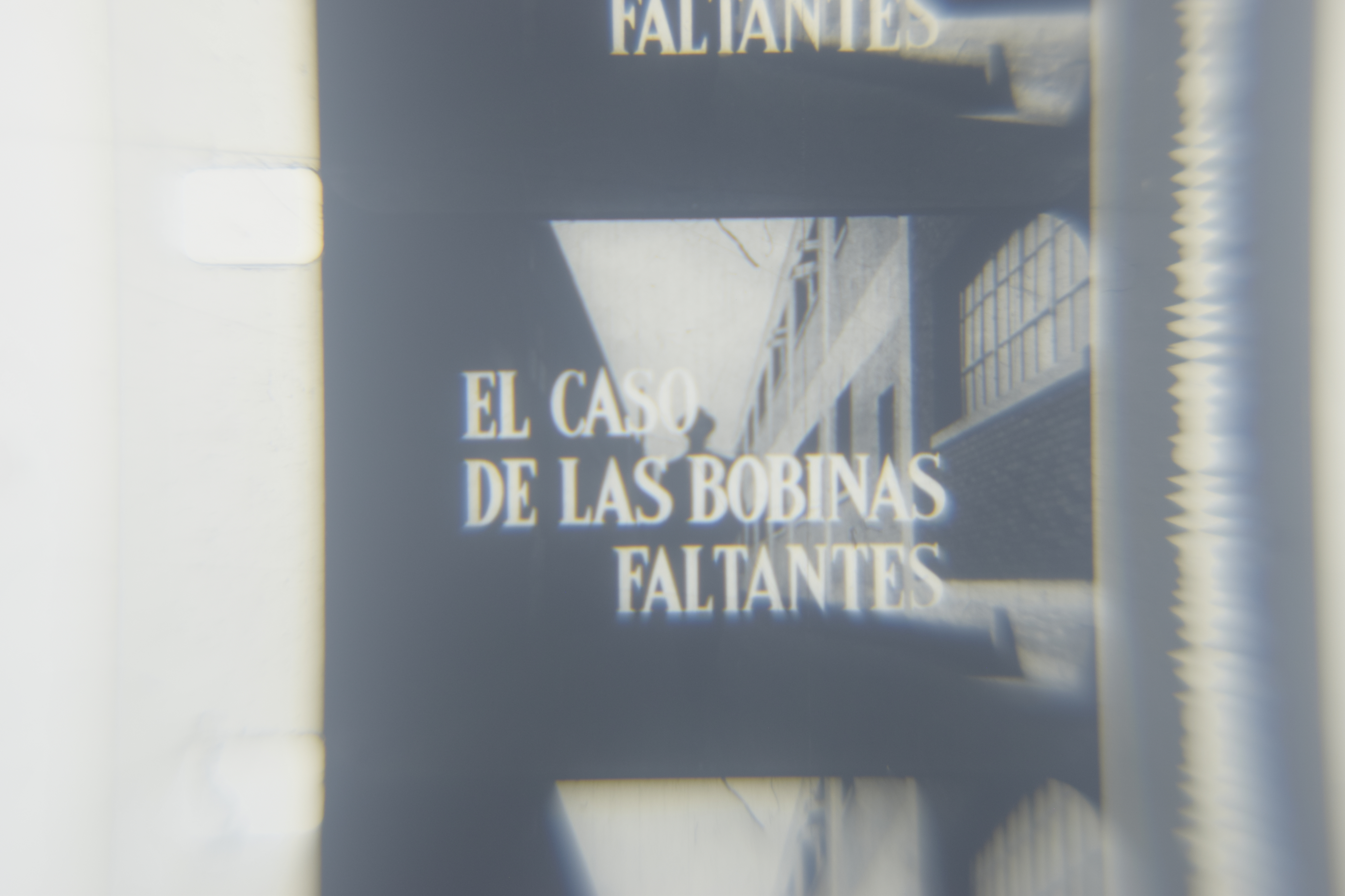 EL CASO DE LOS IMANES FALTANTES